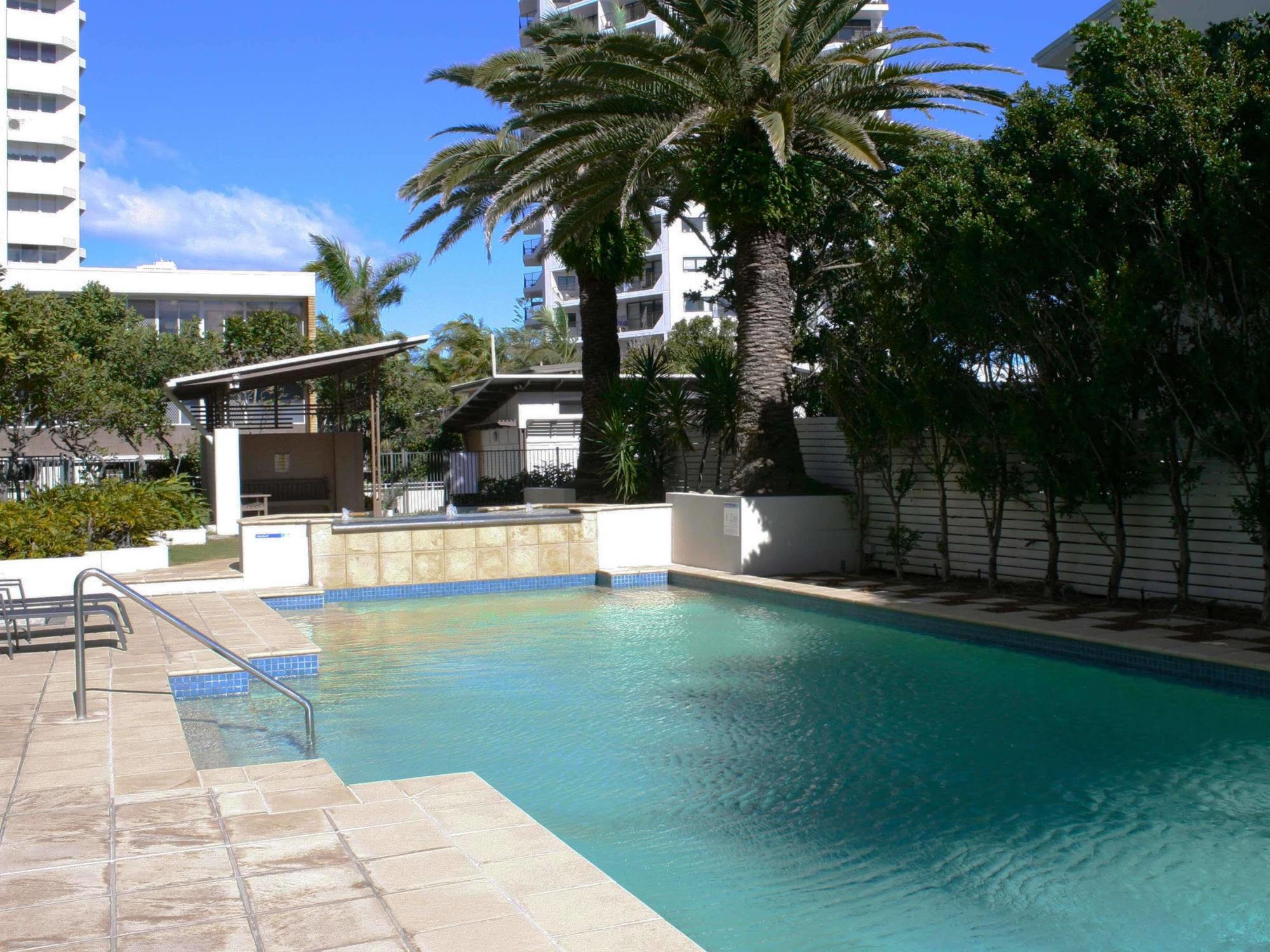 Aparthotel Indigo Blue Gold Coast Exterior foto